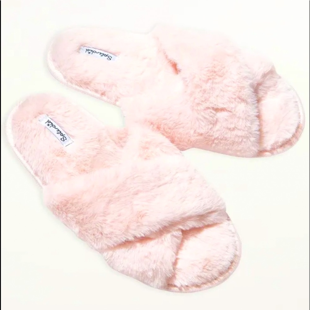 Splendid Faux Fux Crisscross Slippers, Crystal Pink, M/L - Brand New!